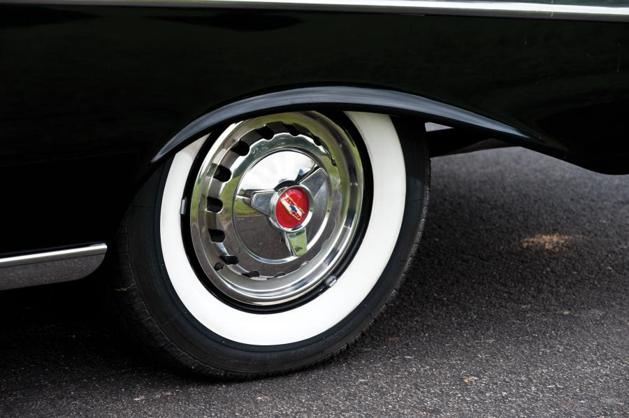  Chevrolet Bel Air Convertible 1957 года  (фото 27 из 40)